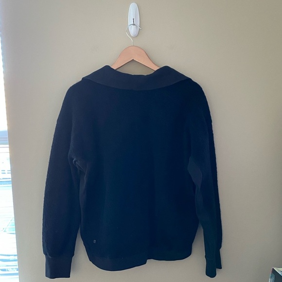 Women’s Lululemon Black Stand Out Sherpa 1/2 Zip Size 12 - Picture 10 of 13